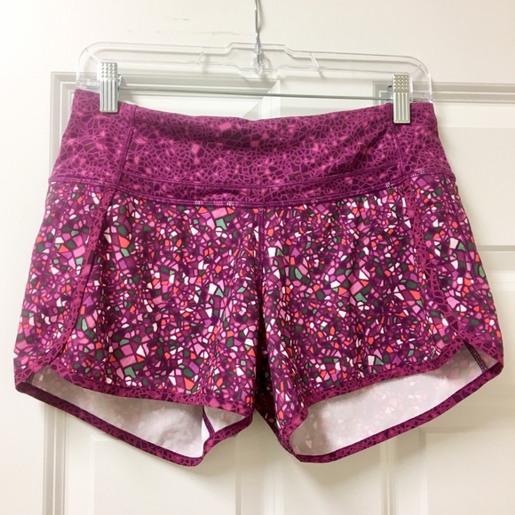 lululemon athletica Pants - Beautiful Lululemon sports 🥎 shorts! 💜💗